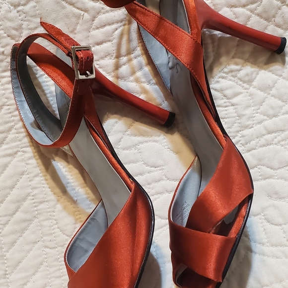 BCBG Red Heels - Picture 2 of 6